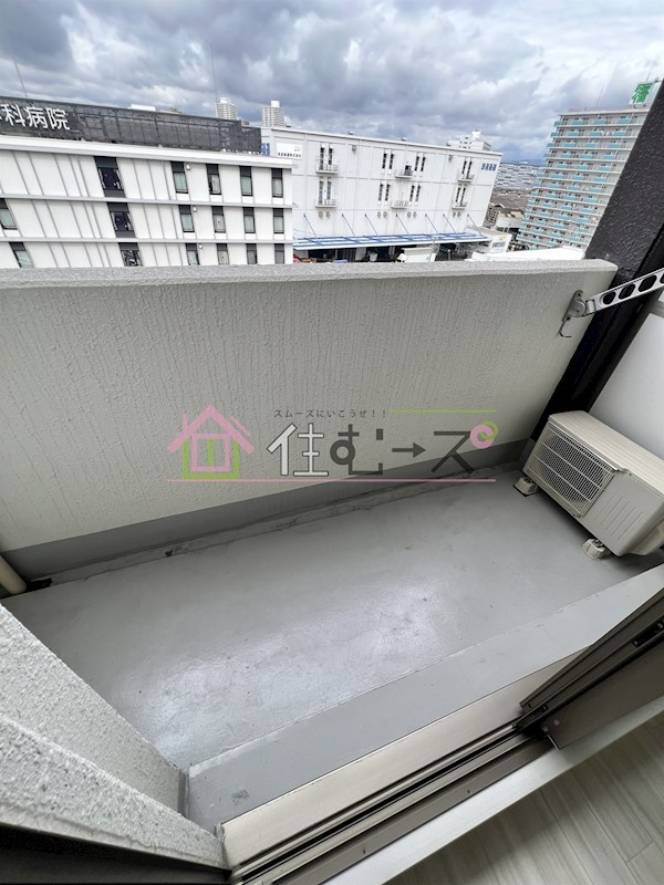 エストゥルースプラス大阪福島 ベランダ