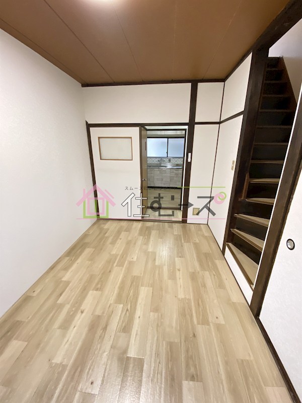 御崎7丁目貸家 リビング