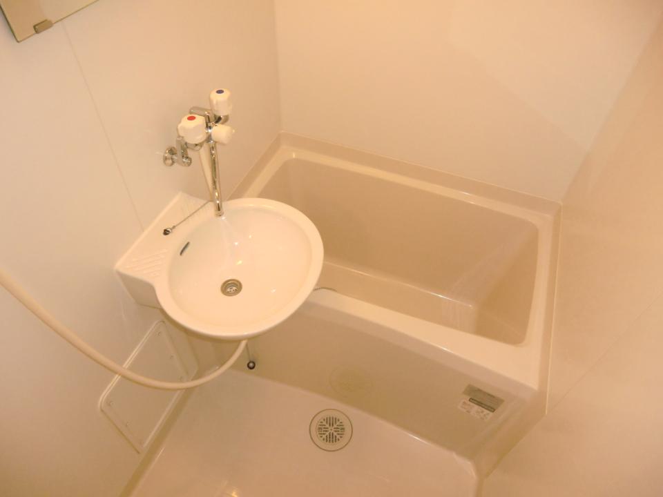 レオパレスエスポアール 風呂画像