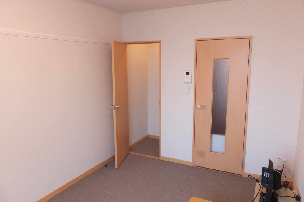 レオパレスセブンスヒルⅤ リビング