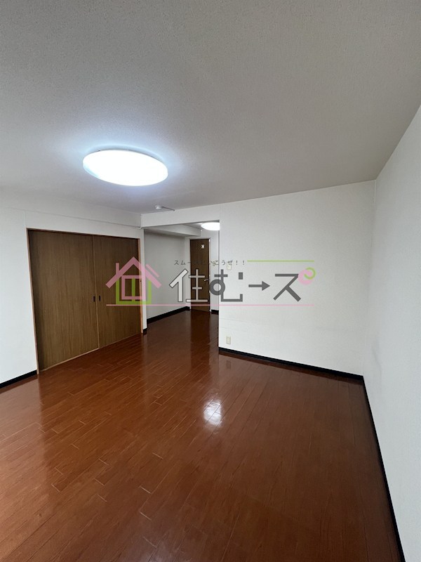 FERRAⅡ番館 リビング