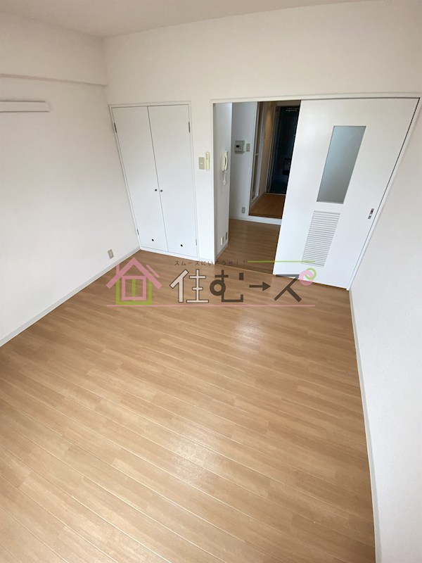 楠青山ビル別館 リビング