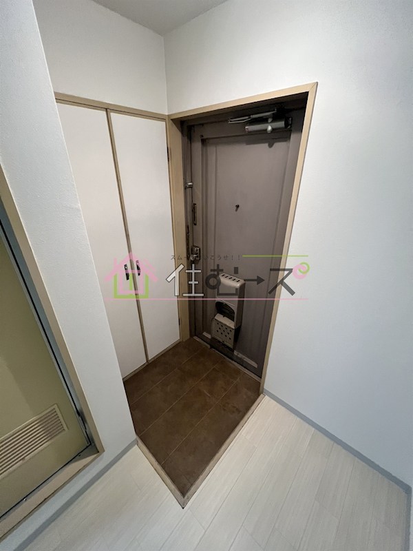 グランドハイツ喜連 玄関