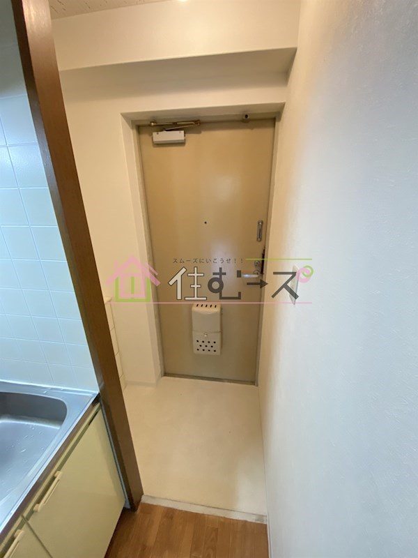 フィアスコート南津守 玄関