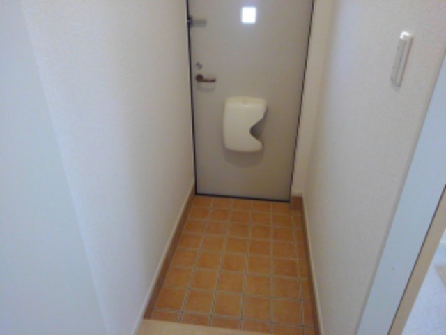 ヴェルデ　アッカ 玄関