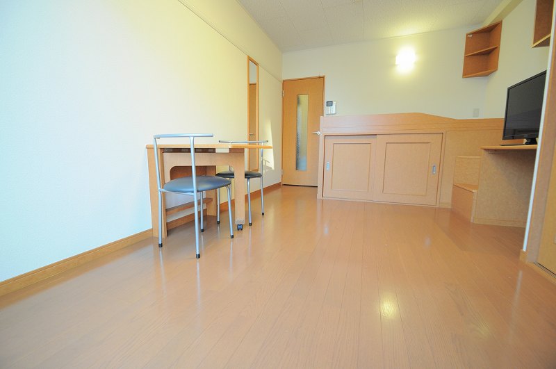 レオパレスさちＡ リビング