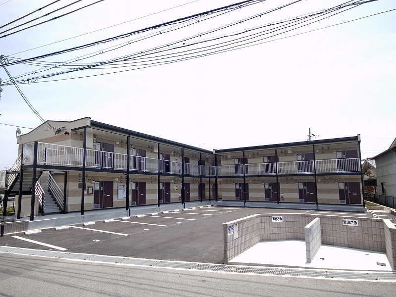 レオパレス泉南ウィロー 外観