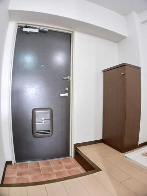 クレセント辻井 玄関