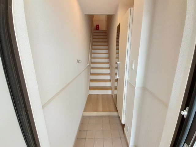 メゾンリヴィエールⅠ 玄関