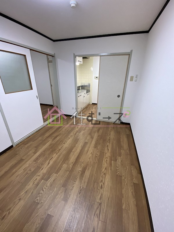 グランドハイツ玉津 リビング