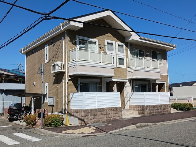 プラシードⅡ 外観