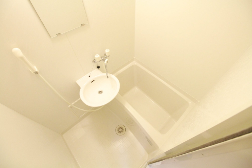 レオパレス中川西 風呂画像