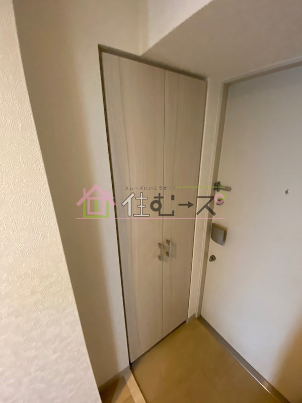 エステムコート梅田・天神橋Ⅲアヴァンテ 玄関