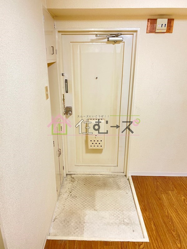 ラパンジール松屋町 玄関