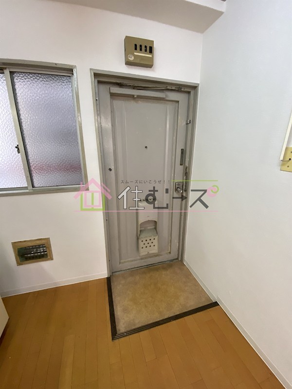 Y&amp;rsquo;ｓ今里駅前 玄関