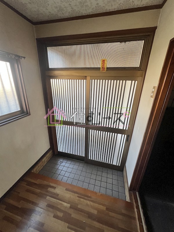 春日出南2丁目貸家【民泊可能】 玄関