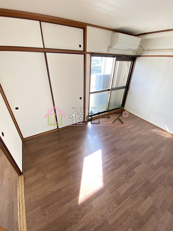 コーポウエスト神路 ベッドルーム