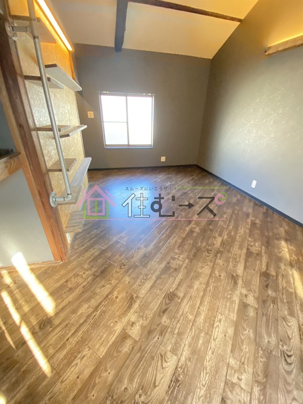 レトロバイカーハウス大今里 リビング