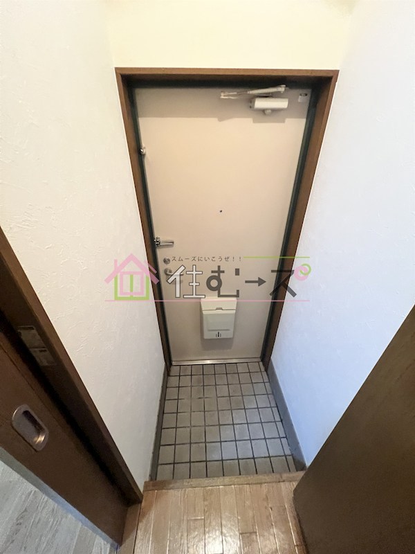 メゾンヒデックス 玄関