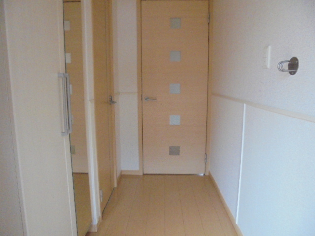 ホワイトハウスⅢ 玄関