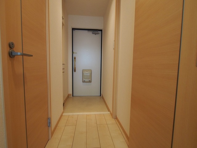 サンパティーク清隆 玄関