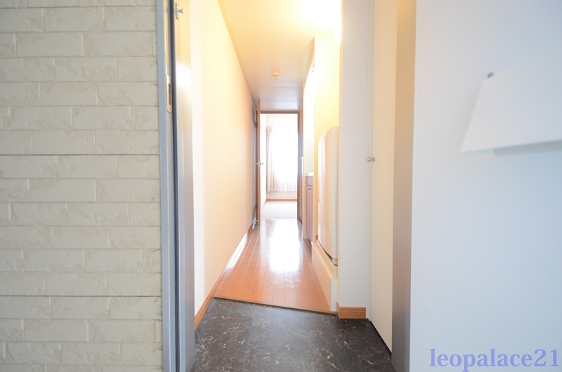 レオパレスＨＡＰＰＹ森之宮 玄関