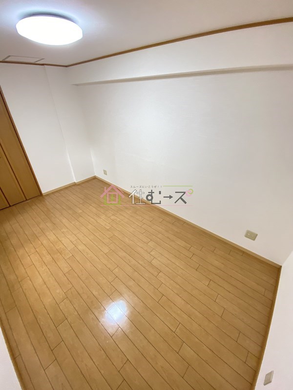 ドゥエリング成育 リビング