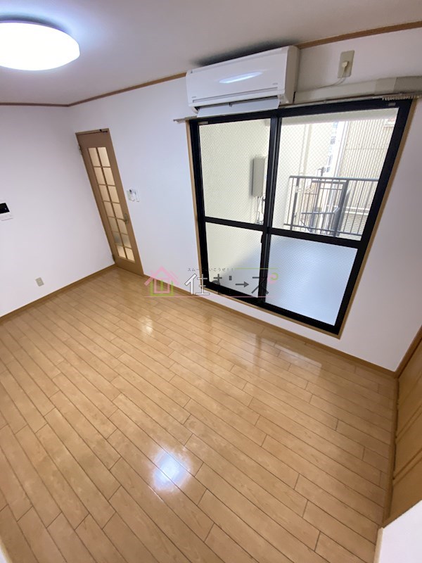 ドゥエリング成育 ベッドルーム