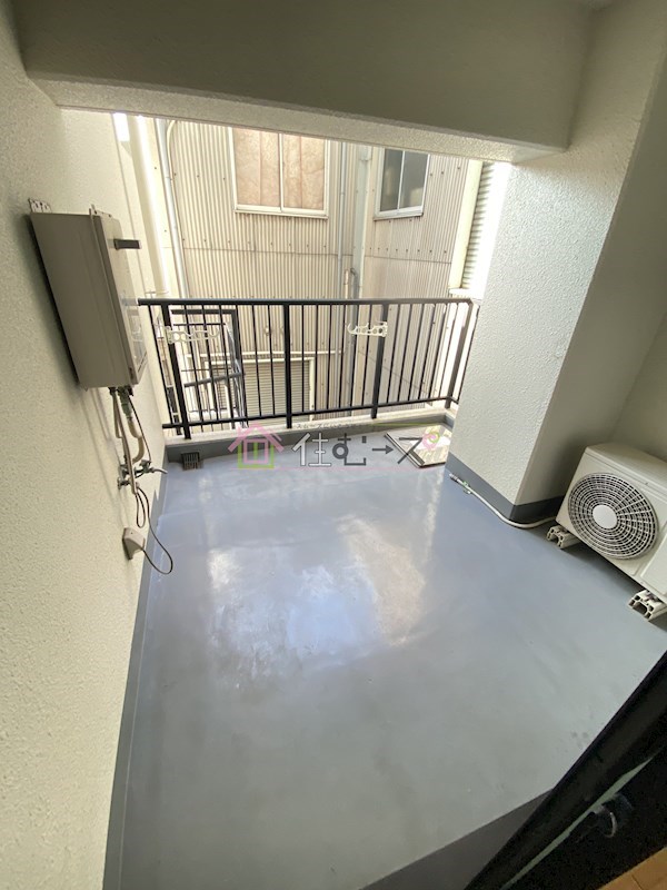 ドゥエリング成育 ベランダ