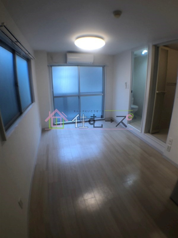 新大阪ハイツ ベッドルーム