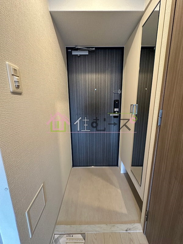 エスリード大阪ドームCERCA 玄関