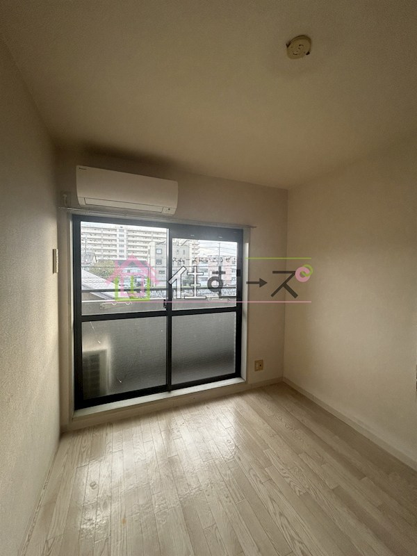 メゾン・ド・トレイユ  ベッドルーム