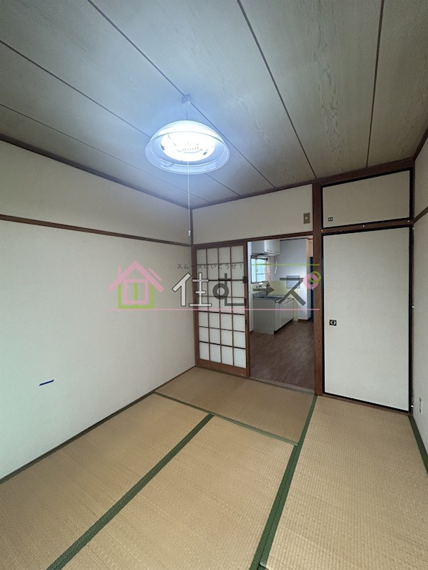 ワイエスハイツ リビング