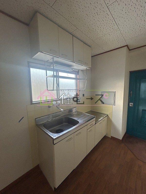 ワイエスハイツ キッチン