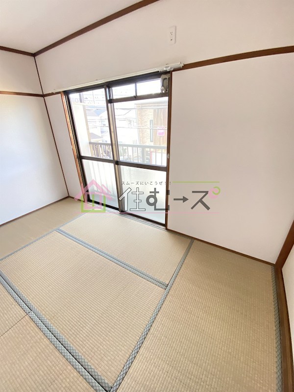 メゾン三津屋 ベッドルーム