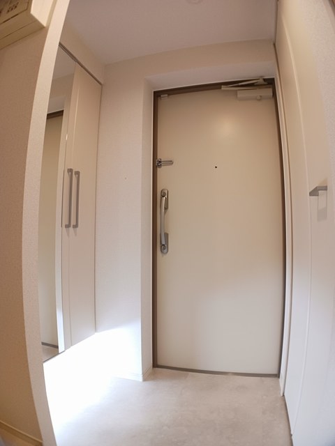 シェモワ　八尾 玄関