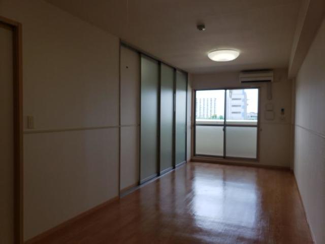 メゾンラフィネ リビング