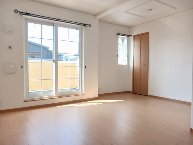 イジュ　デタッチ リビング