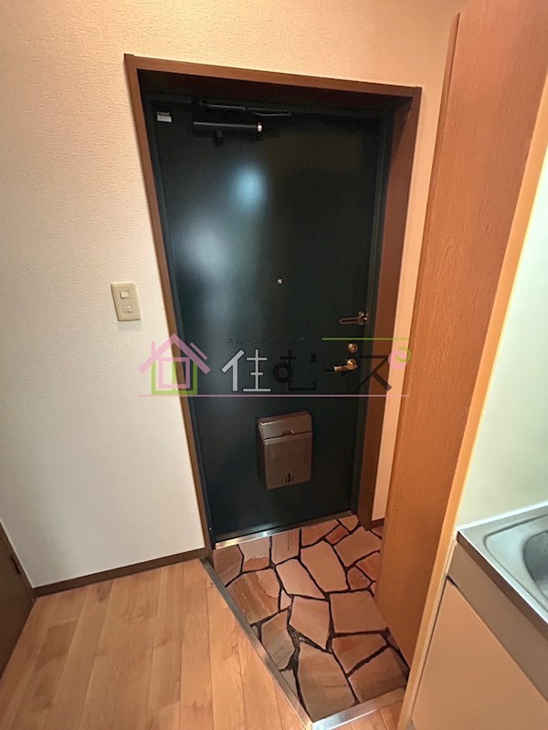 エクセレント上新8 玄関