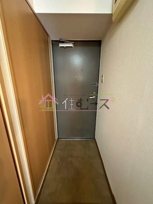 エル・セレーノ九条 玄関