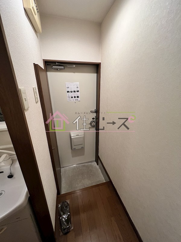 アンプルール　フェール　ドミール 玄関