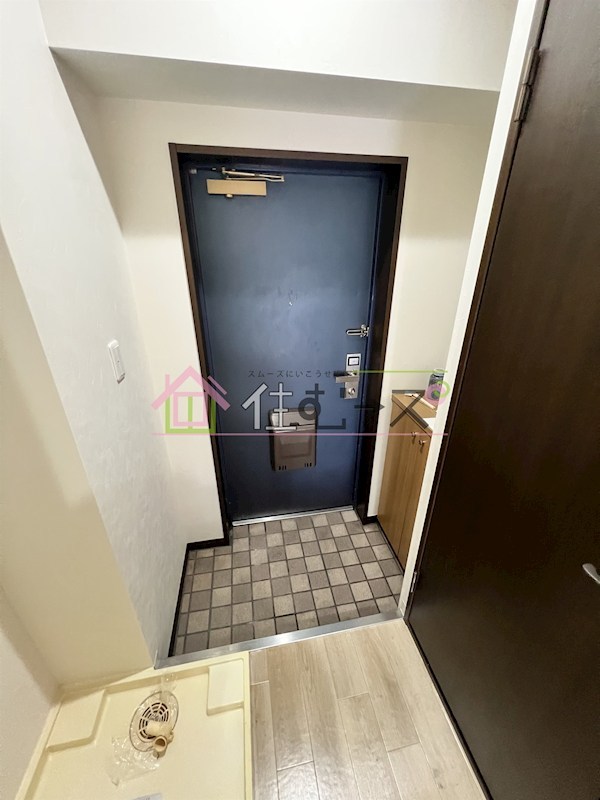 ローズコーポ西中島 玄関