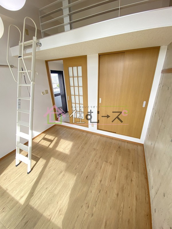 FIVETWO リビング