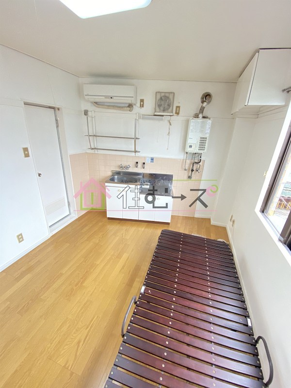 井上ビル ベッドルーム