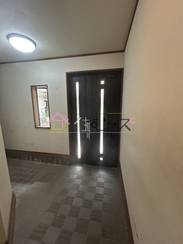 北区山崎町4-4戸建て 玄関