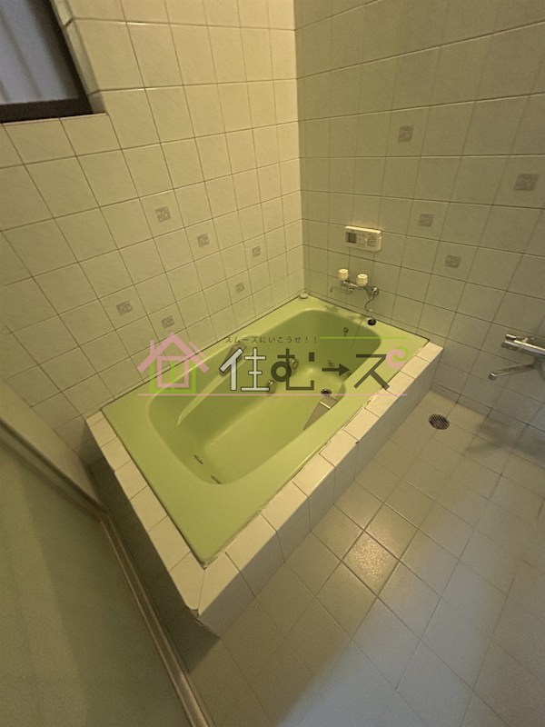 北区山崎町4-4戸建て 風呂画像