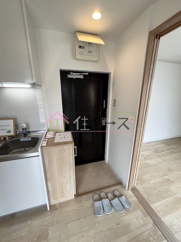 新大阪エルセーヌ五月 玄関