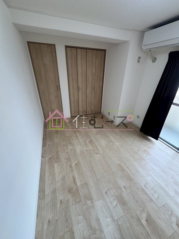 新大阪エルセーヌ五月 リビング