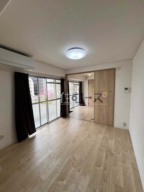 新大阪エルセーヌ五月 ベッドルーム