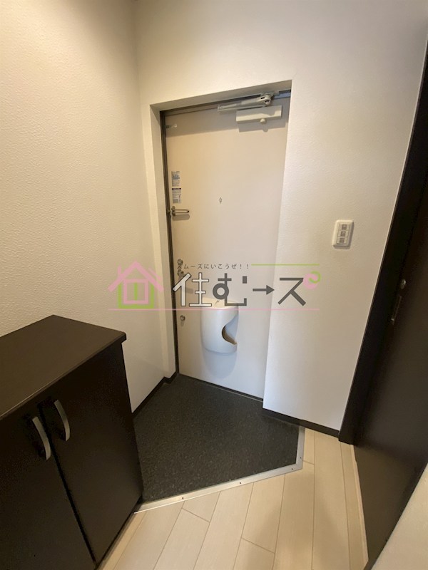 井高野レジデンス 玄関